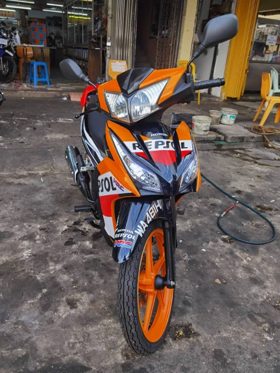 Honda Dash 110 Repsol dash110 hondadash110, Motorbikes on Carousell