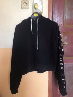 (Kategori: ) berada di . Dikirim oleh windystuff_ (ID iklan 1029898255, Gambar 1). Deskripsi: .