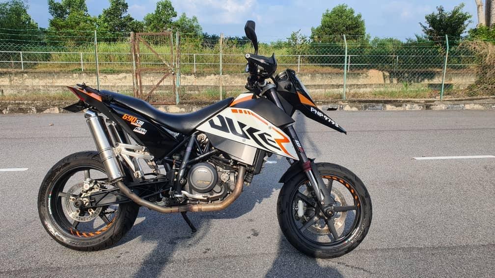 Ktm 690 duke 2007 top