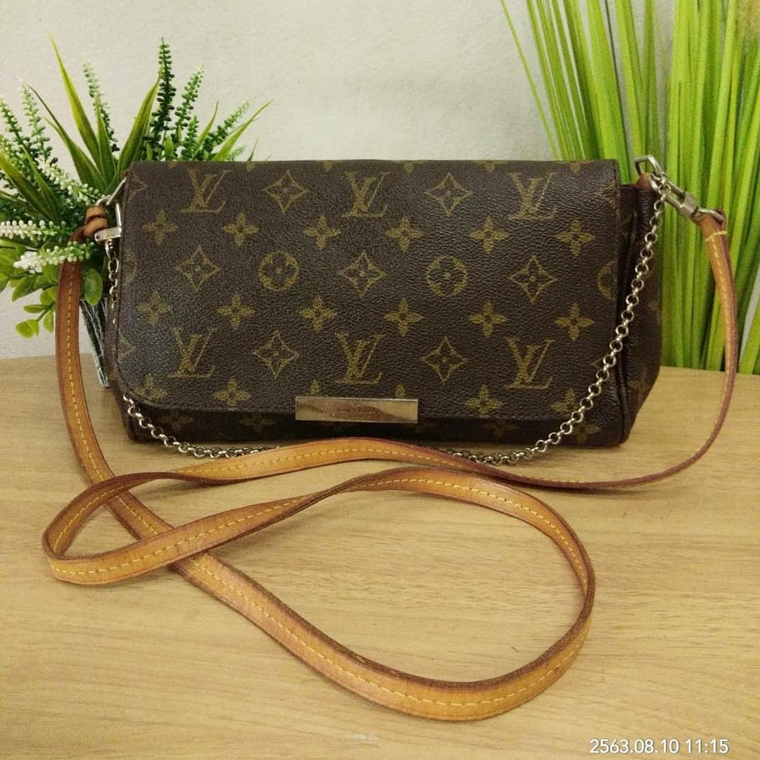 Coach Neverfull, Women's Fashion, Bags & Wallets, Purses & Pouches on  Carousell