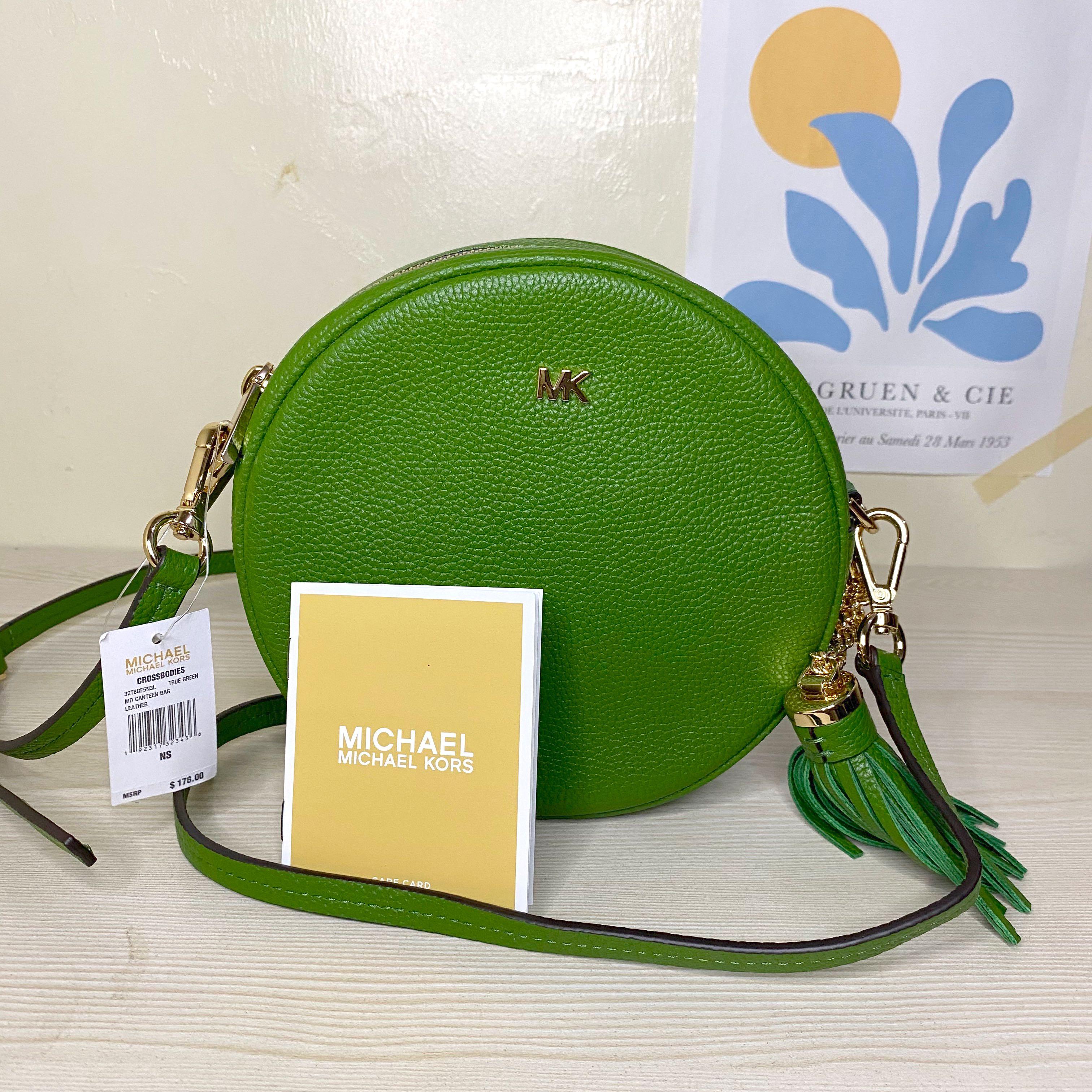michael michael kors pebble leather circle canteen crossbody