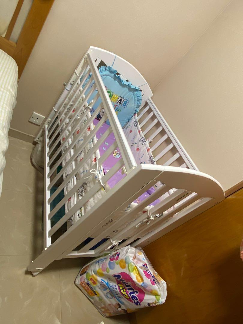 Minimoto 可摺bb床, 兒童＆孕婦用品, 其他 Carousell