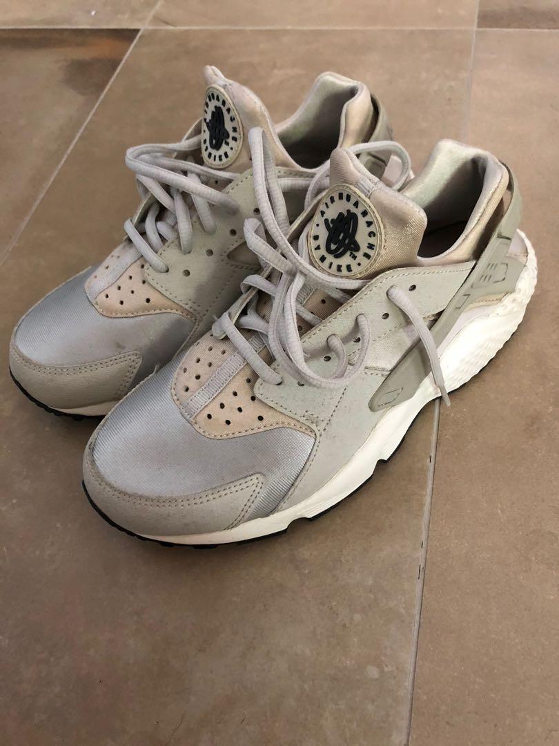 Nike huarache silber hot sale