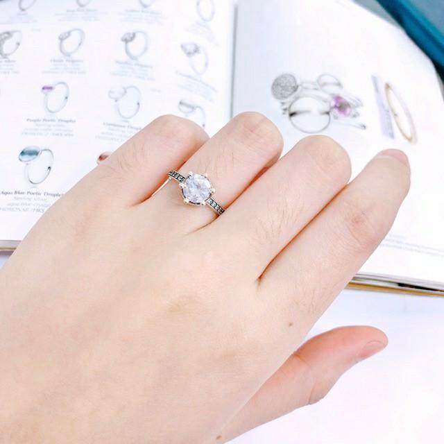 Pandora clear sparkling hotsell crown solitaire ring
