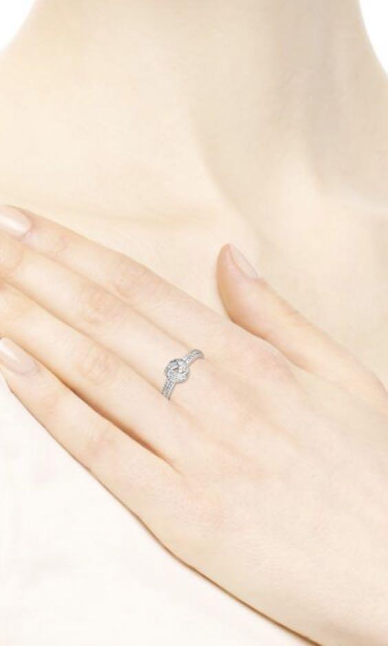 Shimmering knot ring 2025