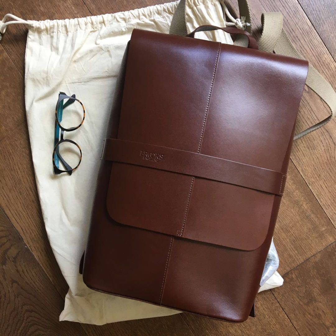 piccadilly leather knapsack