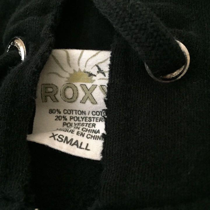 Roxy Hooded Jacket (Category: Coats, Jackets and Outerwear) located in Cagayan de Oro. Submitted by secondhandshack (Listing ID 1029893682, Image 3). Description: Fits small frames too! .
