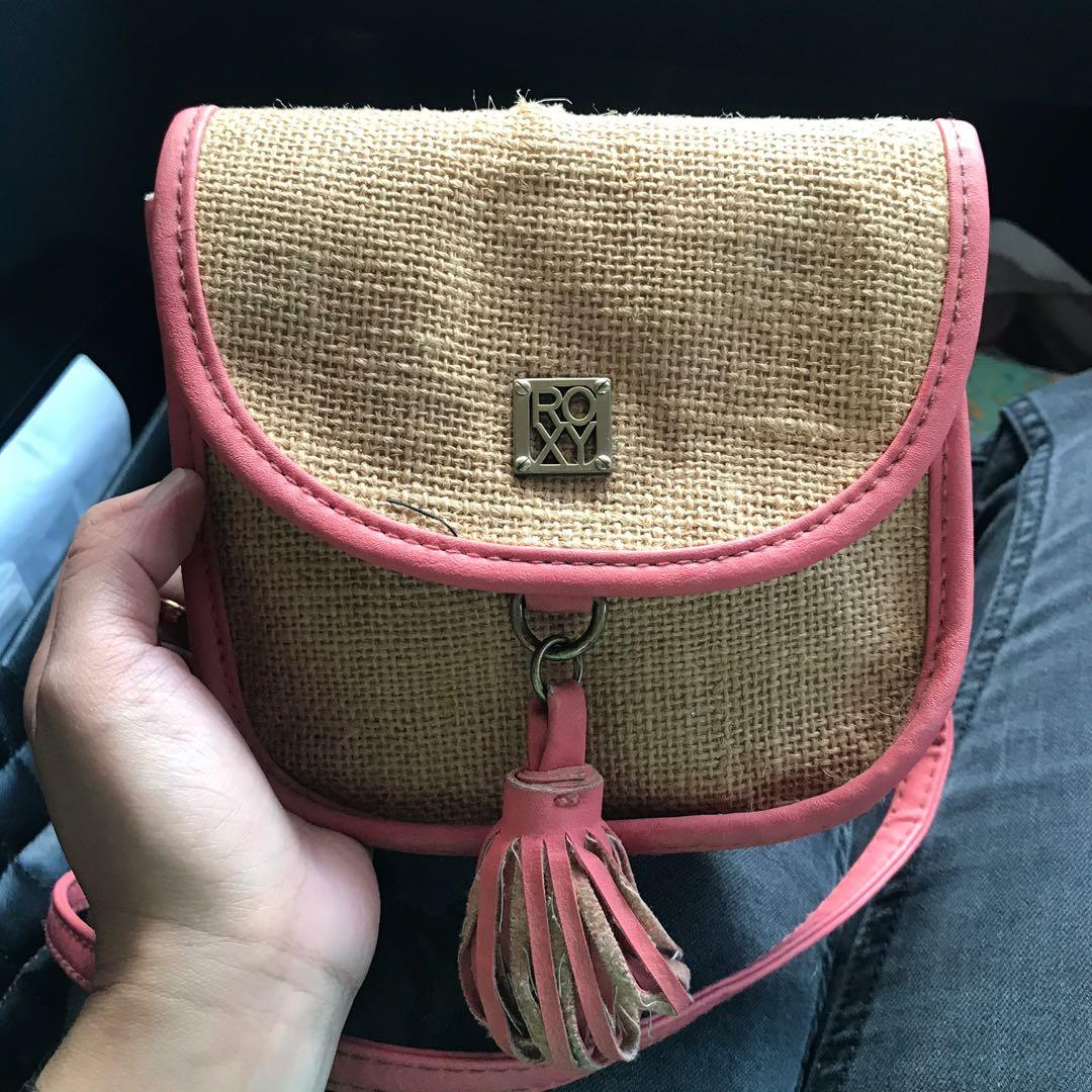 Roxy Sling Bag, Women's Fashion, Bags & Wallets, Crossbody Bags on