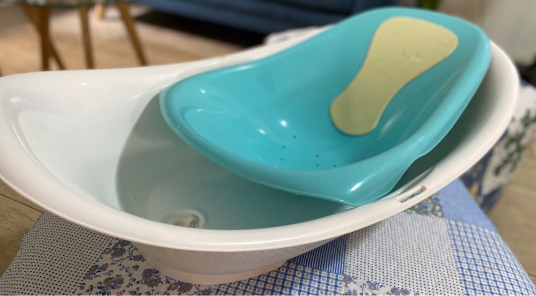 Safety First Baby Bath Tub Set, Babies & Kids, Bathing & Changing