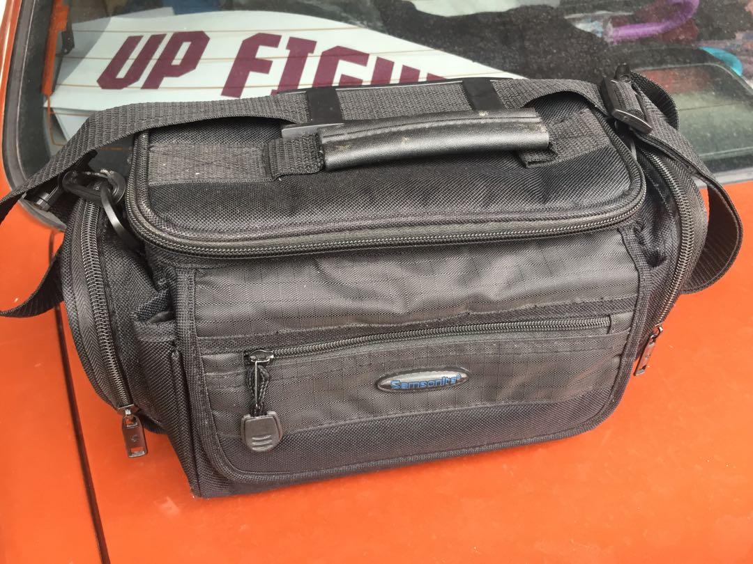 samsonite camera bag