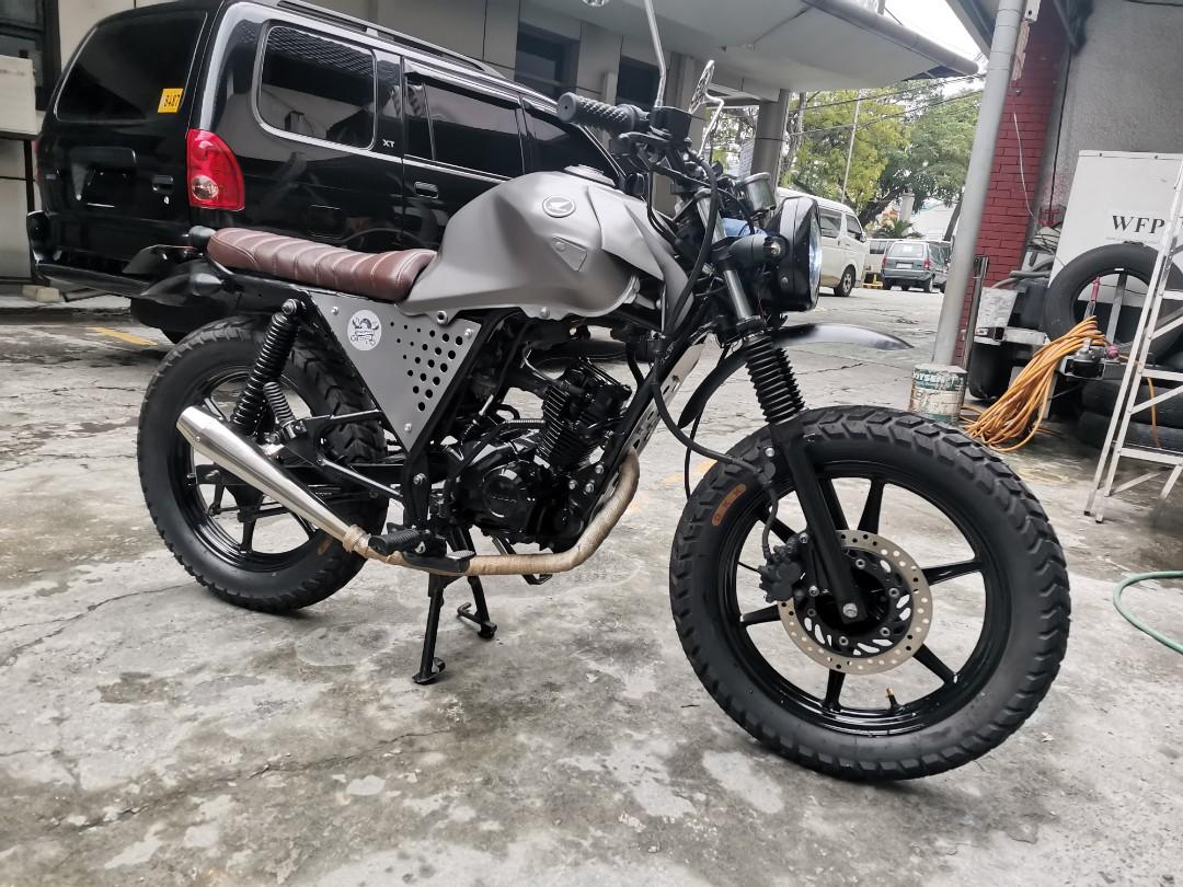 Honda cb 110 scrambler top