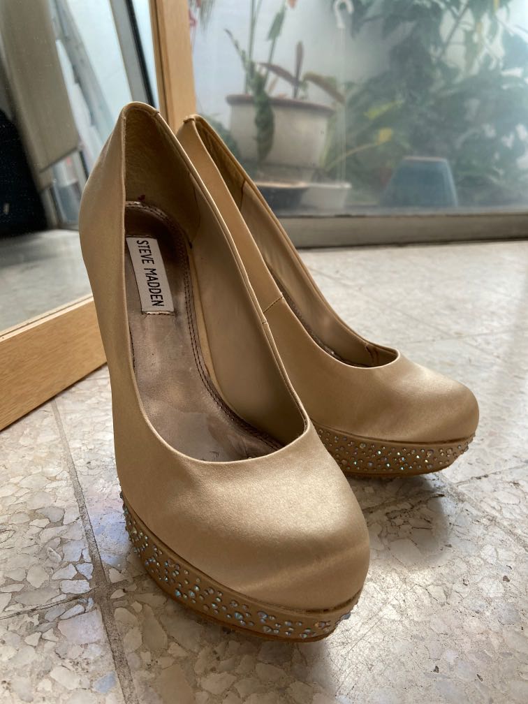 steve madden champagne heels