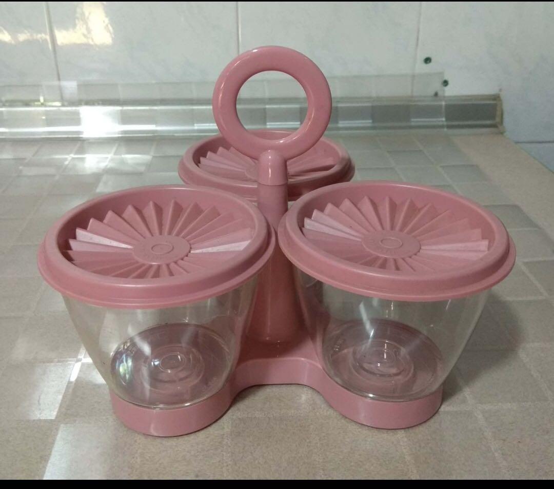 Tupperware Condiment Set w Holder, Furniture & Home Living, Kitchenware