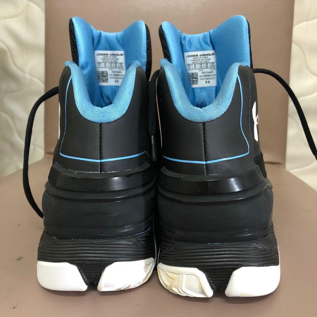 Under armour longshot best sale basketball shoes