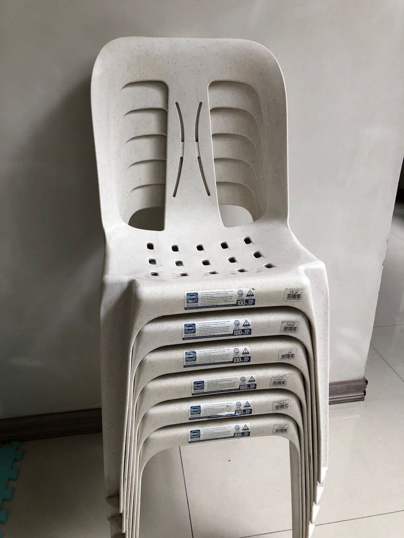 Uratex monoblock chair w back rest Furniture Home Living