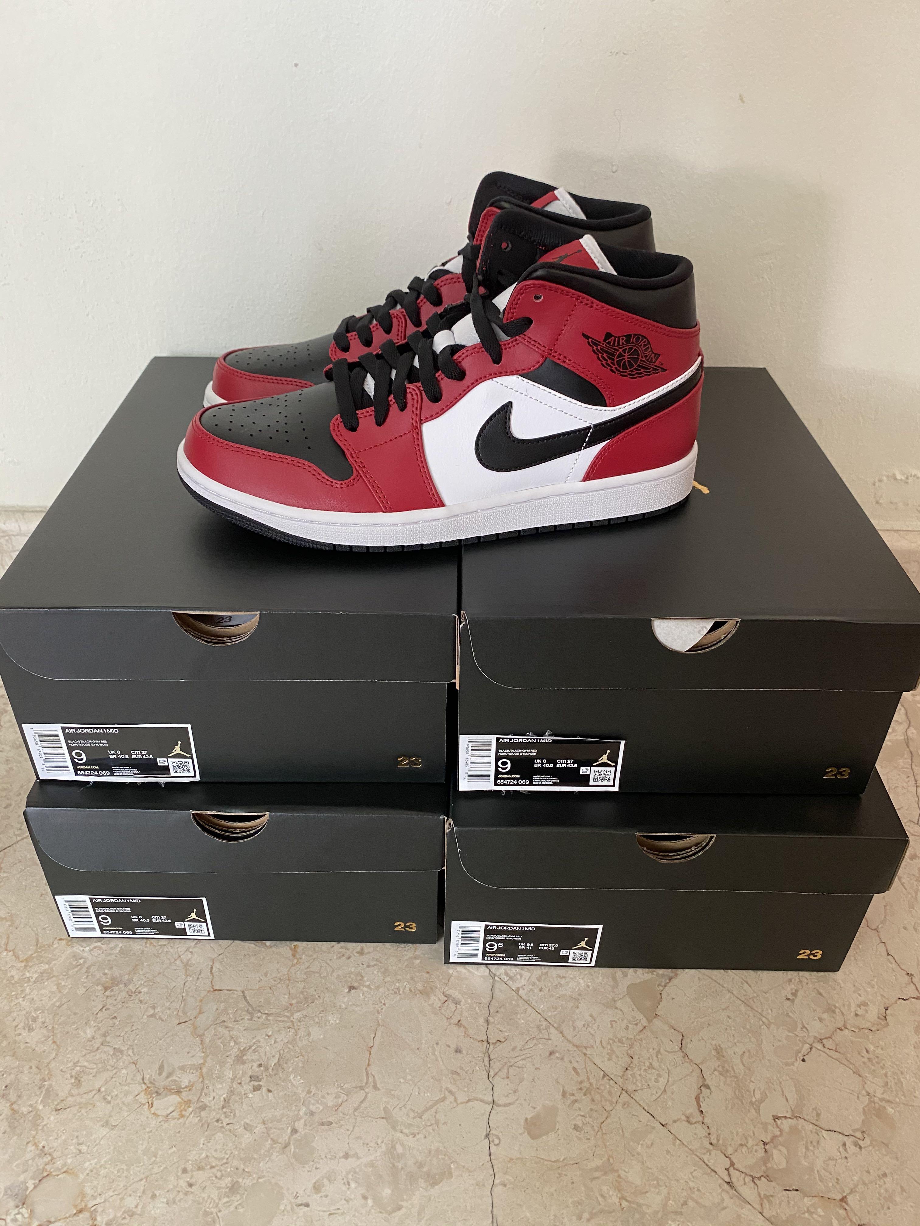 US9/9.5 Nike Air Jordan 1 Mid Chicago 