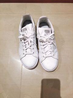 stan smith holographic back