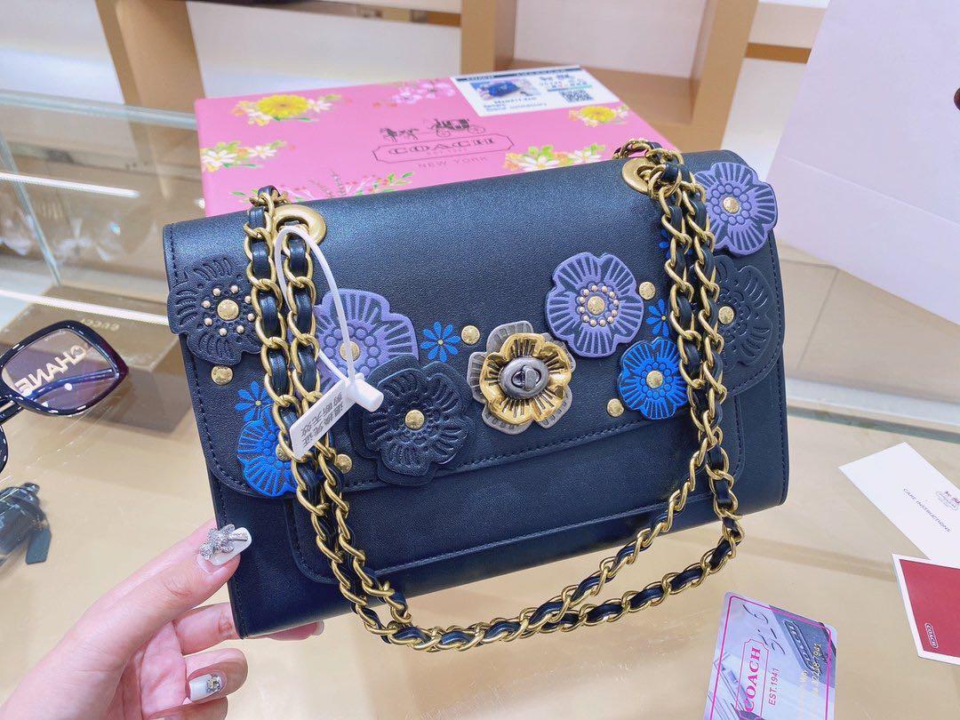 Tea rose applique on sale parker shoulder bag