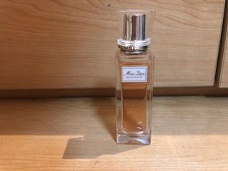 （分類：）位於 。 由 iueniee 提交（商品編號 1030266963，圖片 1）。簡介： 。