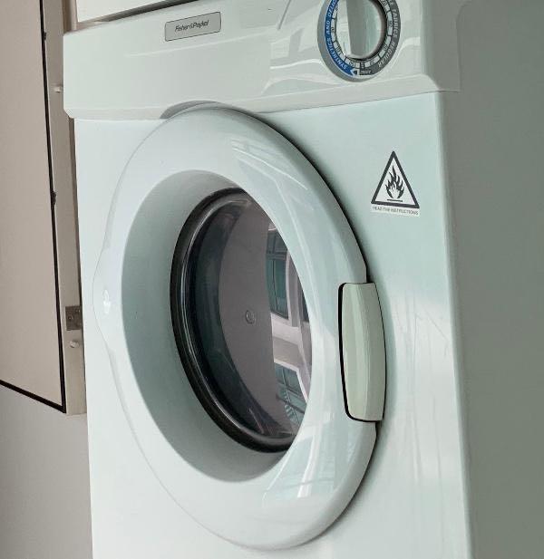 Fisher and Paykel 5kg vent dryer DE45F56A, TV & Home Appliances
