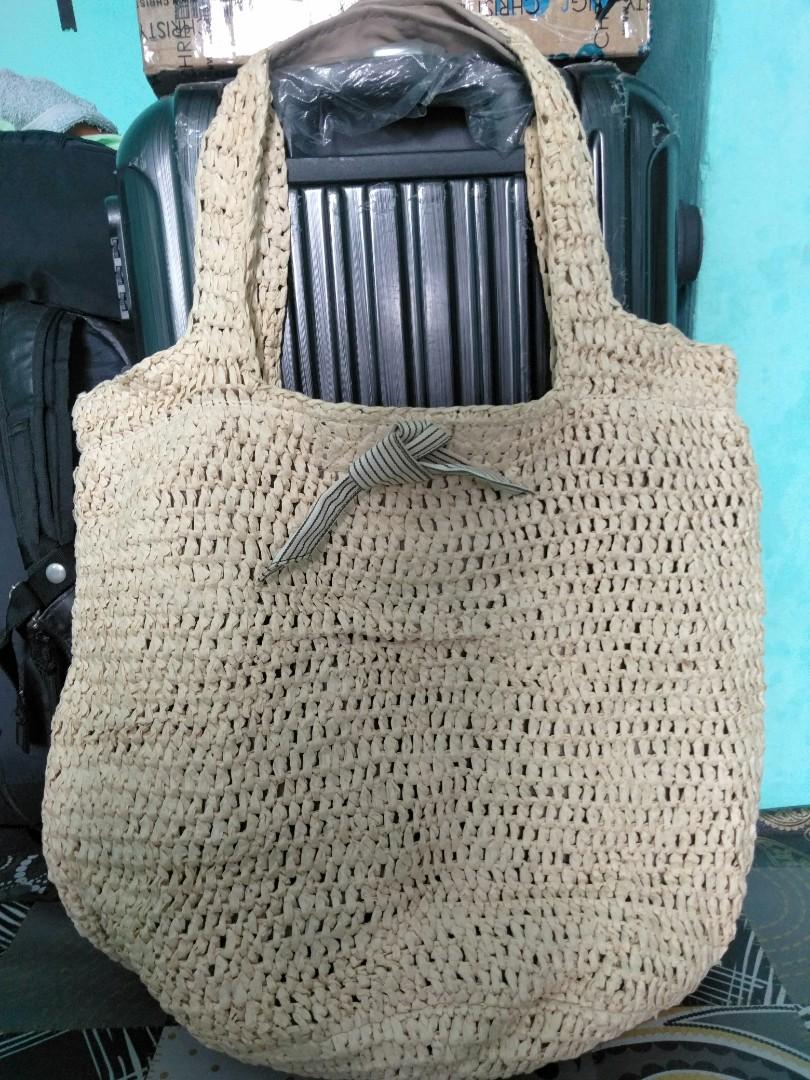 gap straw tote
