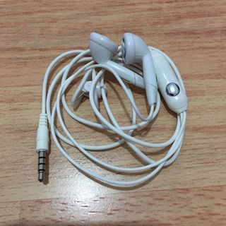 (Category: ) located in . Submitted by usman.laden (Listing ID 1030176605, Image 1). Description: .