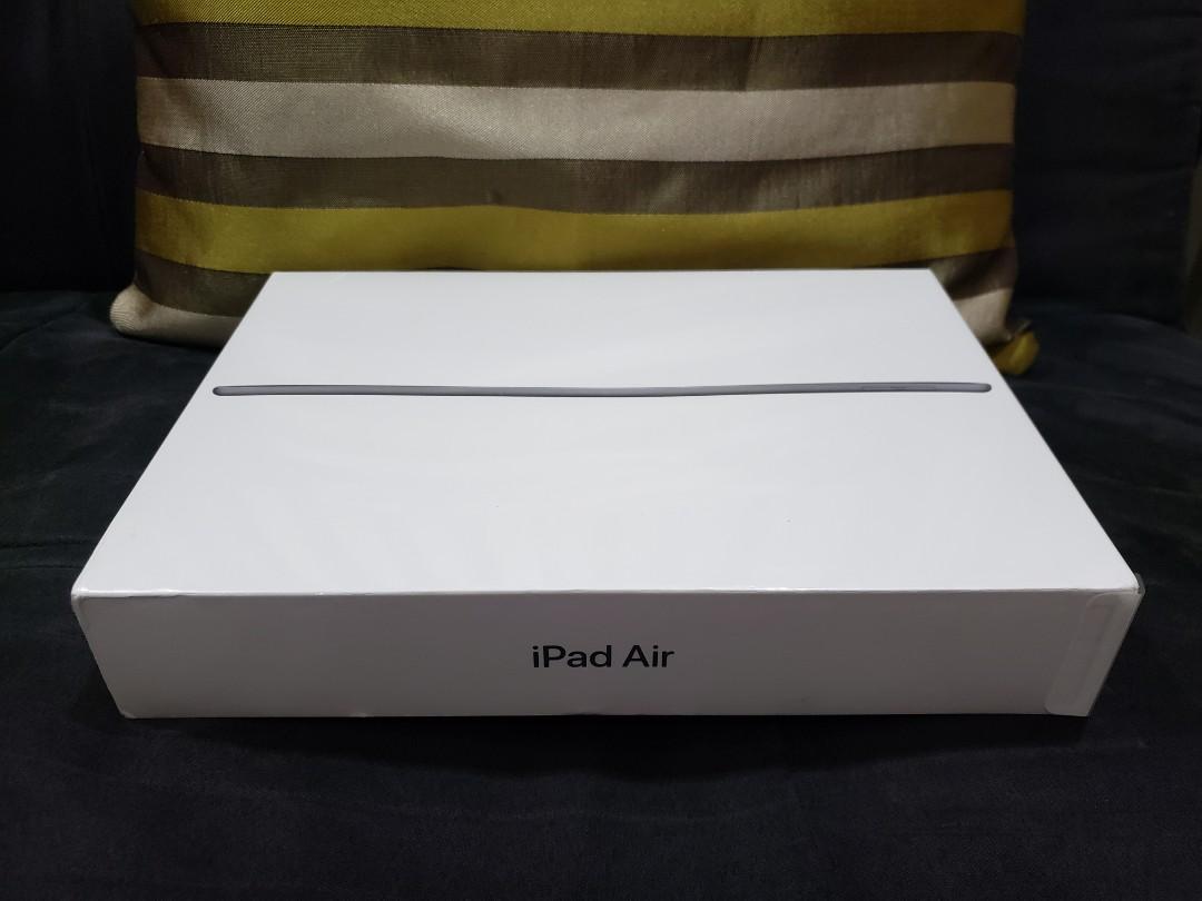 iPad Air 3 (Category: iPad) located in Quezon City. Submitted by engr_enrico (Listing ID 1030105287, Image 1). Description: brand new and sealed ipad air 3 1 year official apple warranty spacegray gold.