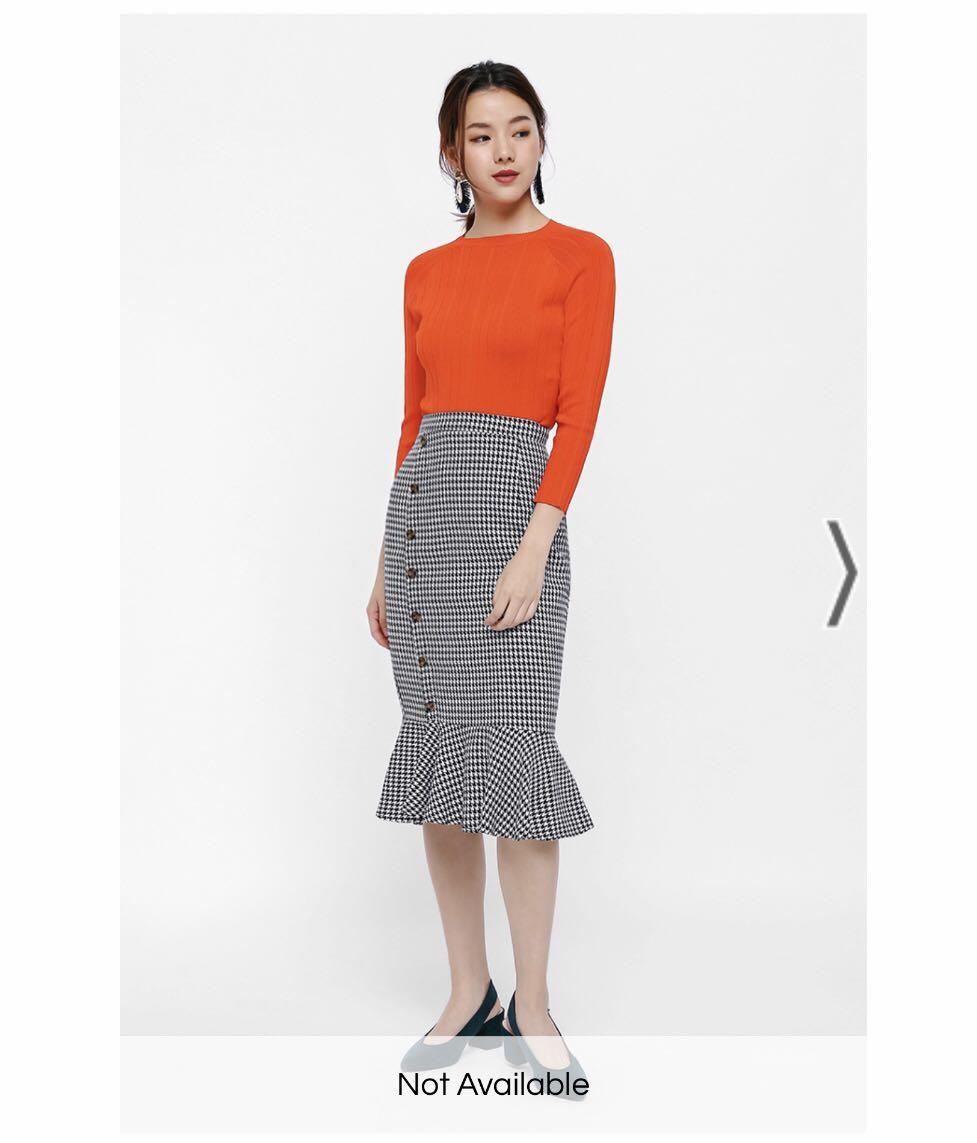 Pencil skirt with ruffle hem pattern Outlet