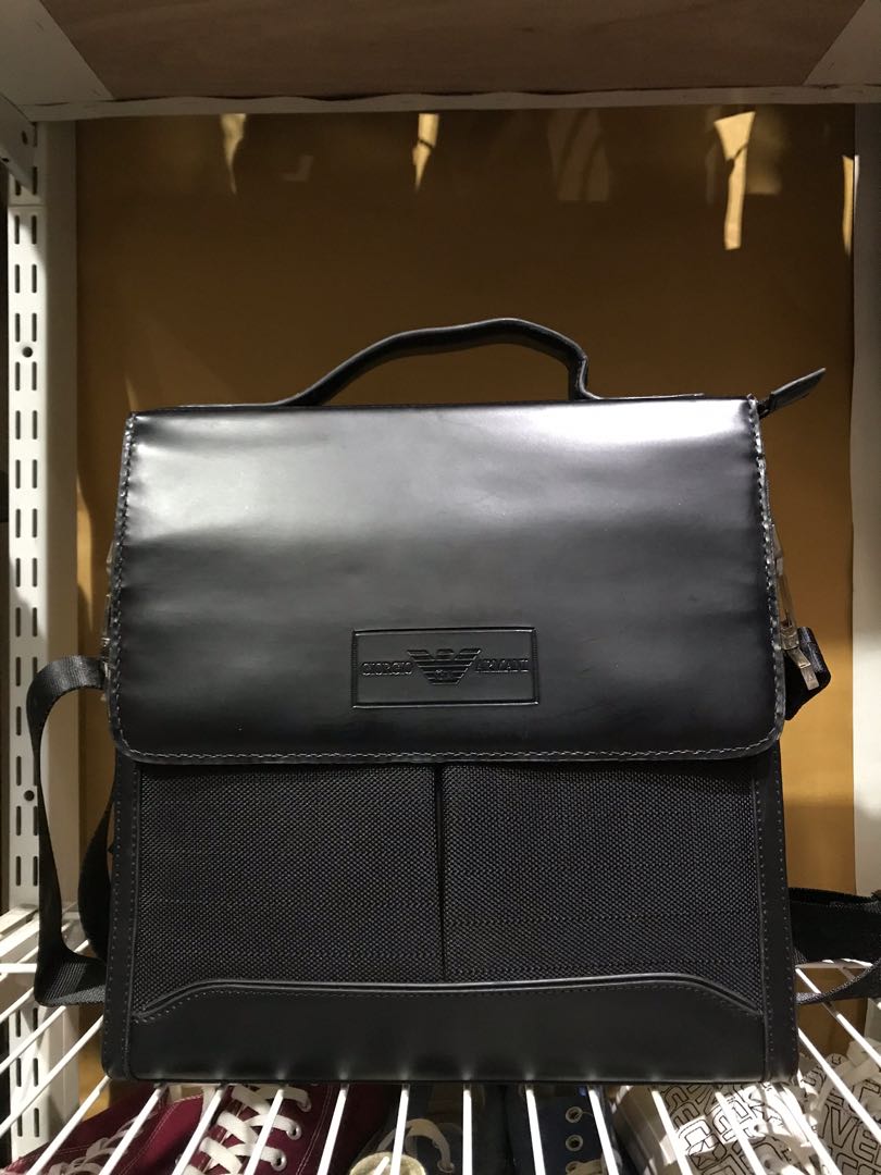 Giorgio armani sales le collezioni bag