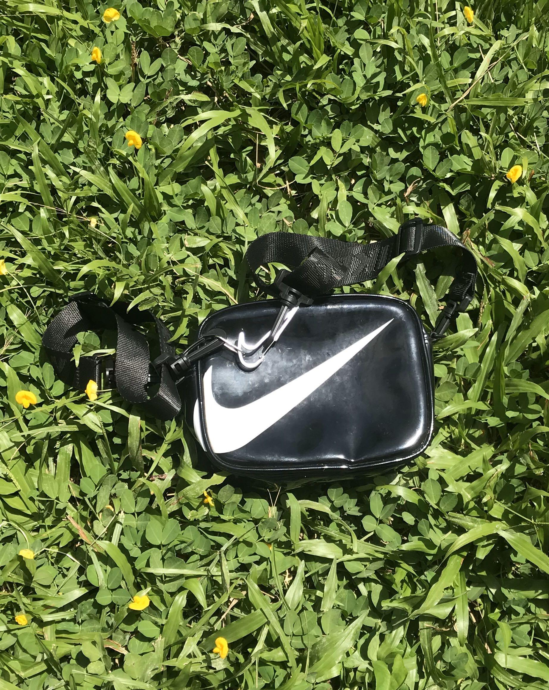 Nike hotsell bag big