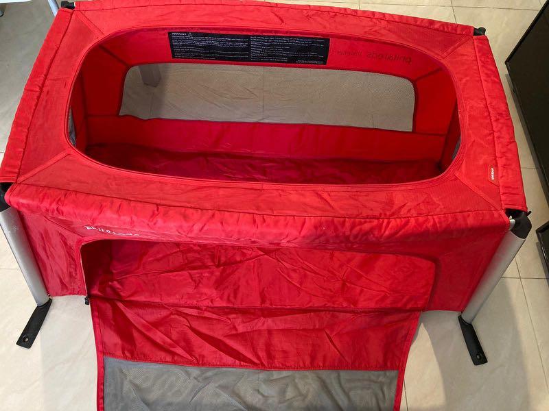 Phil and teds travel online cot red