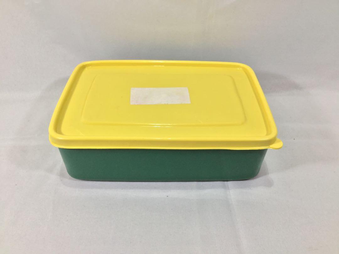 Plastic Container (Category: Spice & Seasoning) located in Quezon City. Submitted by chloe.max (Listing ID 1030247722, Image 2). Description: ₱20 EACH. TAKE ALL FOR ₱150. Most items have been stored for a while and may show signs of wear, either from frequent use or from storage. All known damages can be seen in the photos, though some may have gone unnoticed. Closer inspection will be done before purchase. Please make sure that you are 100% inte
