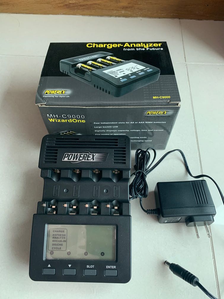 Powerex MH-C9000 wizard one charger- analyser, Mobile Phones