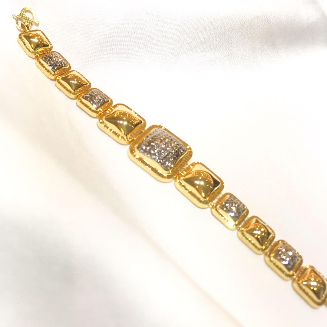 Rantai Tangan Emas 916 Gold Bracelet Biskut Tawar Women S Fashion Jewellery On Carousell Rantai Tangan Emas 916 Gold Bracelet Biskut Tawar Women S Fashion Jewellery On Carousell