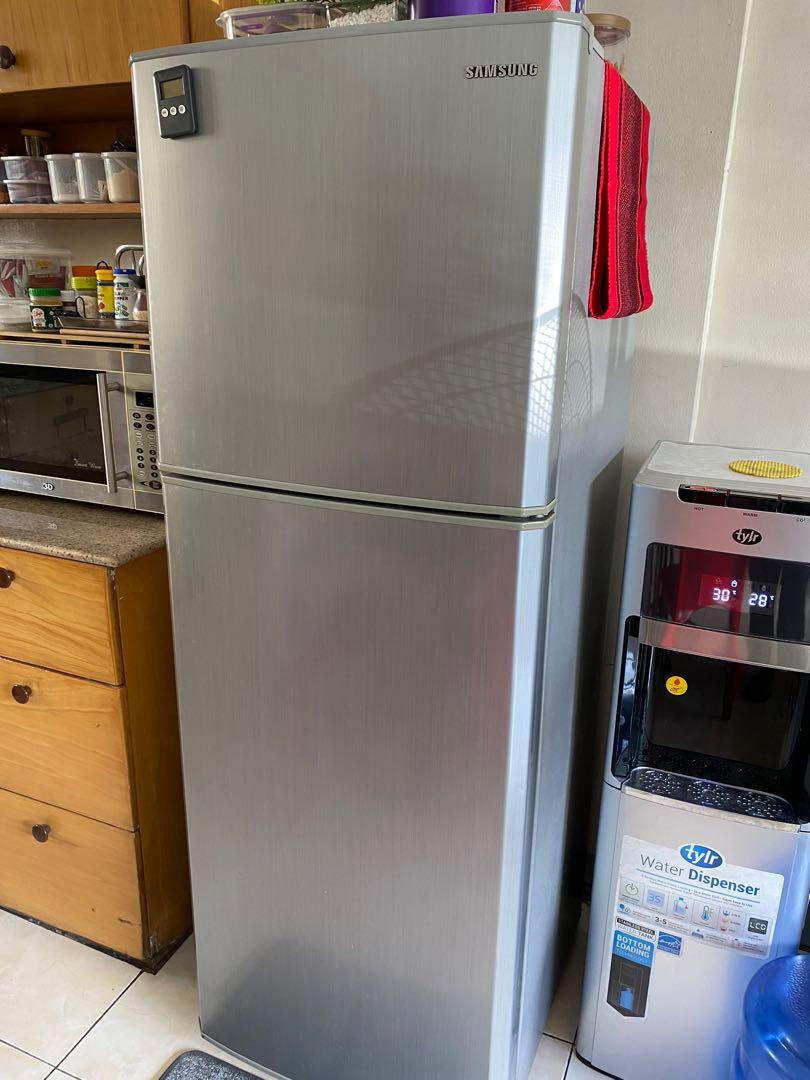Samsung Refrigerator Used Tv Home Appliances Kitchen Appliances Refrigerators And Freezers On Carousell