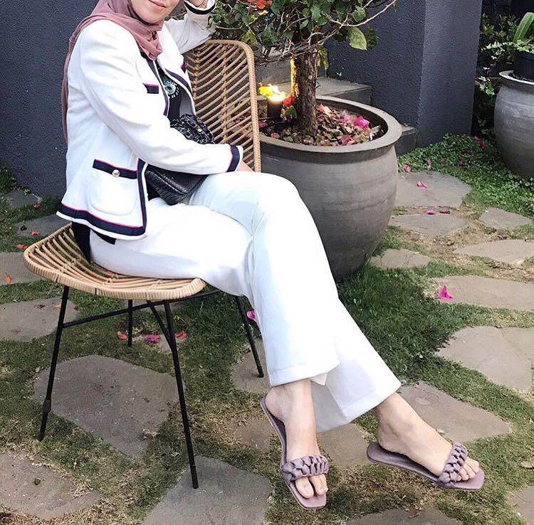 Sandal lily wanita best sale