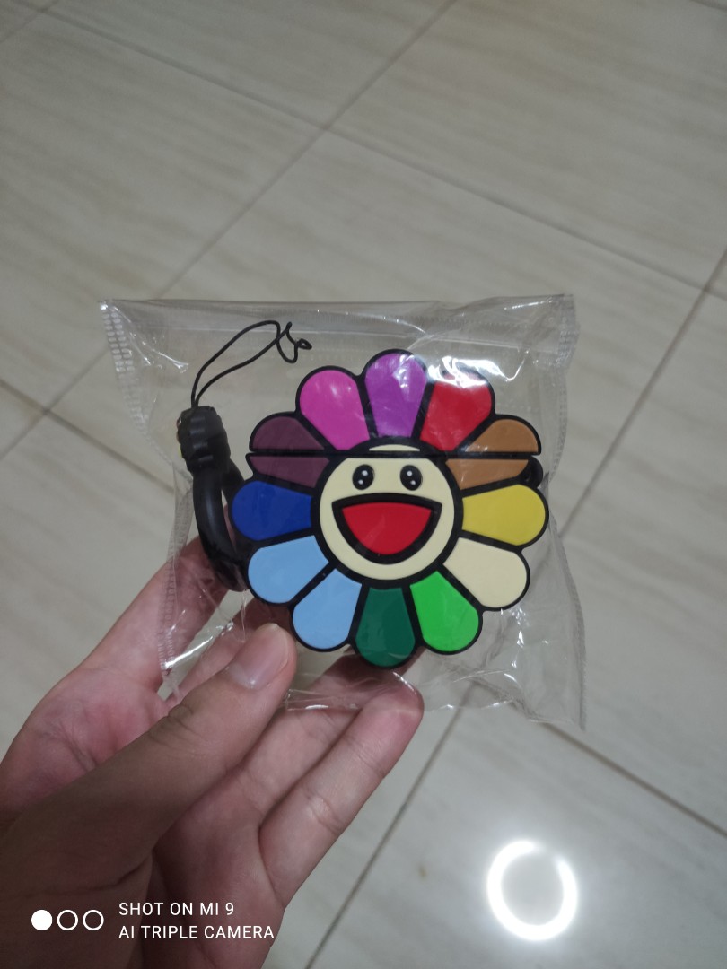 Takashi murakami hotsell flower airpod case