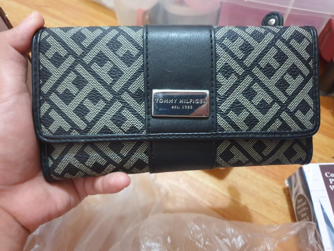 tommy hilfiger plastic bag