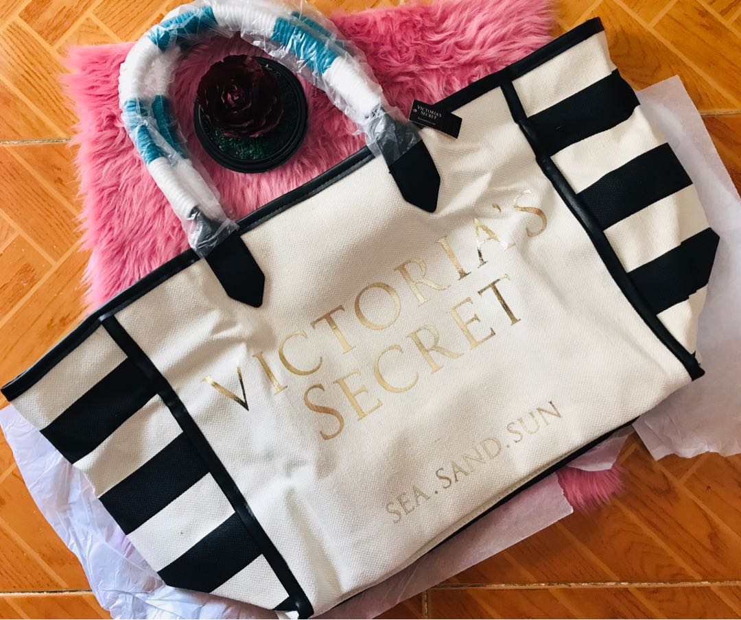 Victoria’s Secret Tote Beach Bag With Tag and Paper Bag