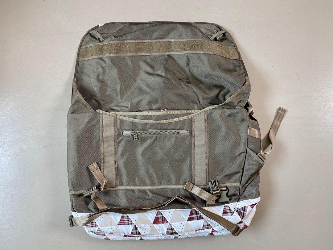 Visvim Ballistic E-Cat Patchwork 28L （分類：腰袋、手提袋、小袋）位於 Hong Kong。 由 rommey 提交（商品編號 1030171559，圖片 9）。簡介： Used Condition as per pictures Olive - Length 60 cm - Height 41 cm - Width 10 cm Bag Only Multi Group Trade within 3 days after confirmation Please PM if interested Price in HK$ NO BARGAINING ON PRICE。