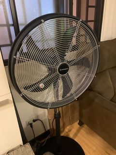 (Category: ) located in . Submitted by sbcmark18 (Listing ID 1030233733, Image 1). Description: .
