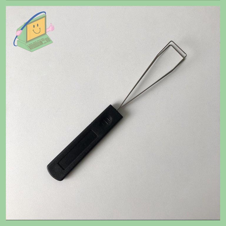 Wire Keycap Puller (Category: Computer Keyboard) located in Singapore. Submitted by gaminggearsg (Listing ID 86422419, Image 1). Description: Keycap pullers that are required for changing the keycaps or for placing in o-rings for the keycaps. These pullers are different from normal plastic pullers that come without the metal attachments from the handle. Conventional pullers risk damaging the keycap or even the stem of the switches as it holds on 