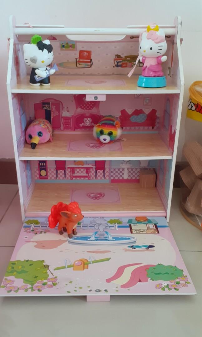 doll house without furniture