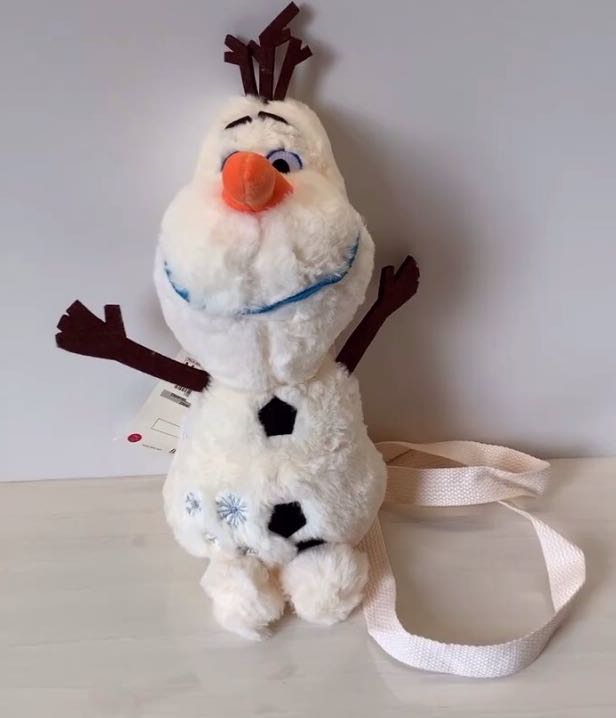ZARA X DISNEY OLAF RANSEL FOR SALE BESTSELLERS Fesyen Wanita Tas Dompet di Carousell