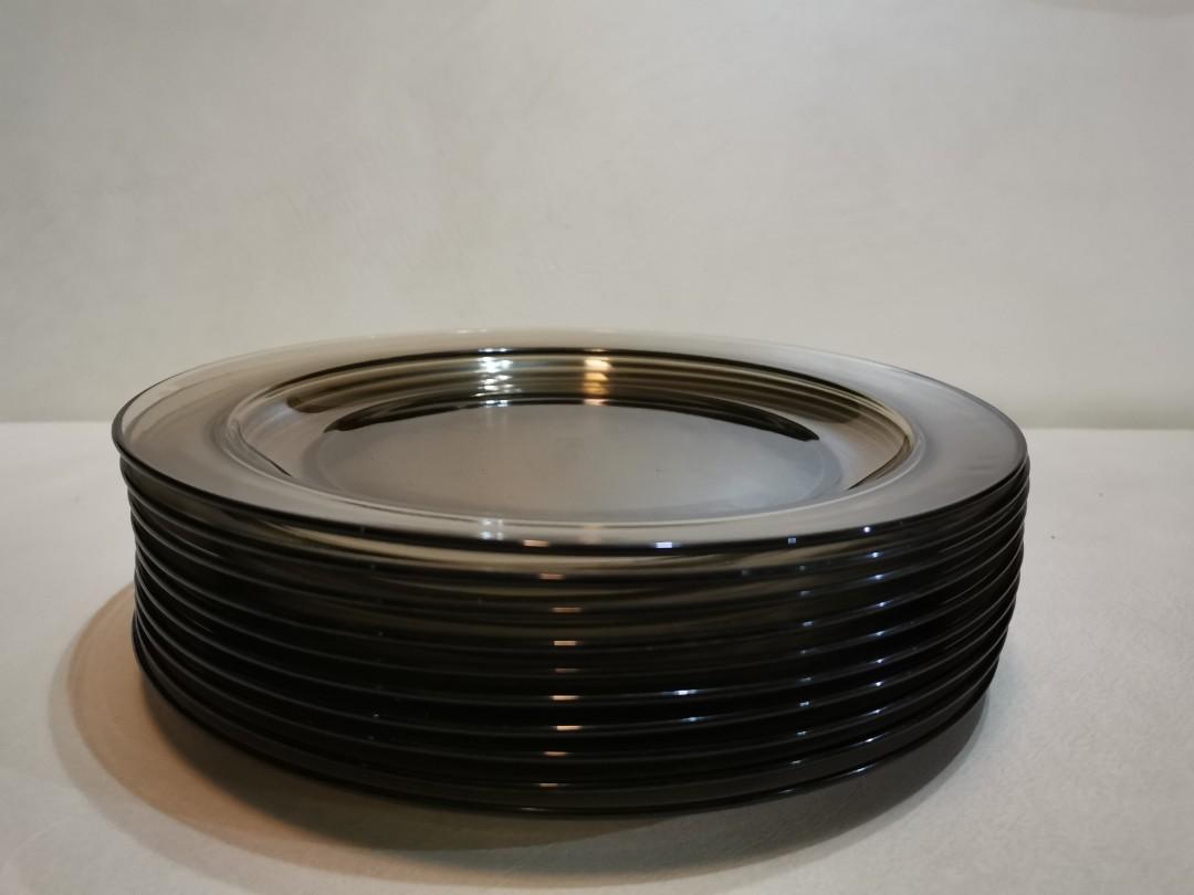 23 5 Cm Arcoroc France Dark Glass Plates Preloved Furniture Home Living Kitchenware Tableware Other Kitchenware Tableware On Carousell