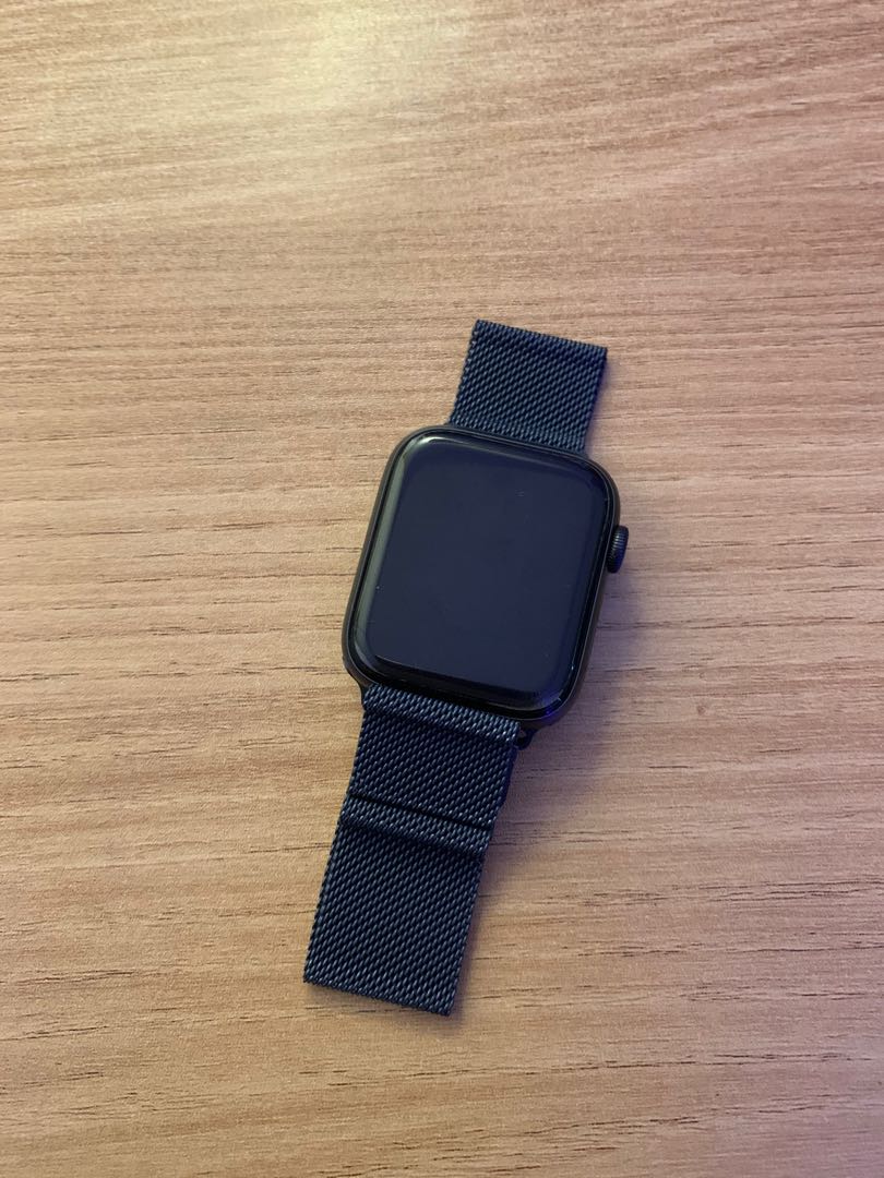 44mm space black milanese loop