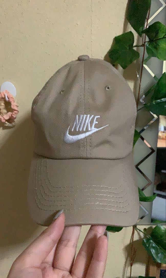 beige nike hat