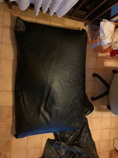 (Category: ) located in . Submitted by plasticbagman (Listing ID 1029478758, Image 1). Description: .