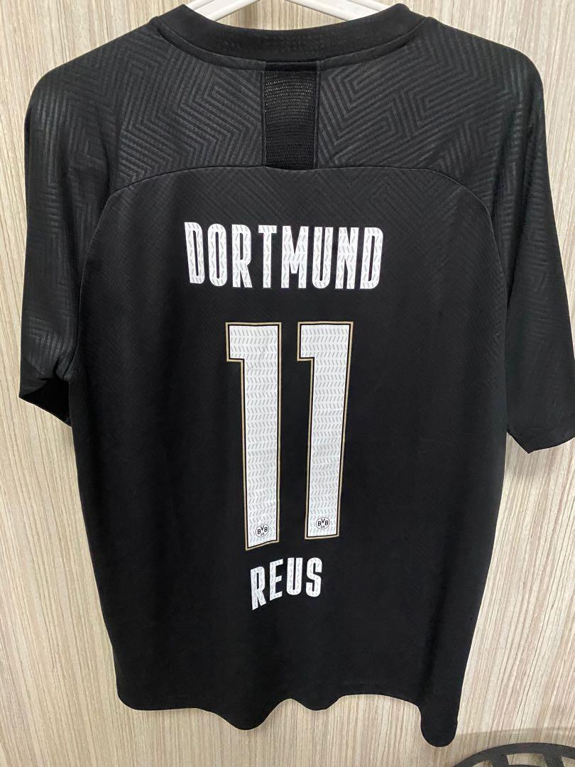 BORUSSIA DORTMUND’S SPECIAL EDITION BLACKOUT JERSEY