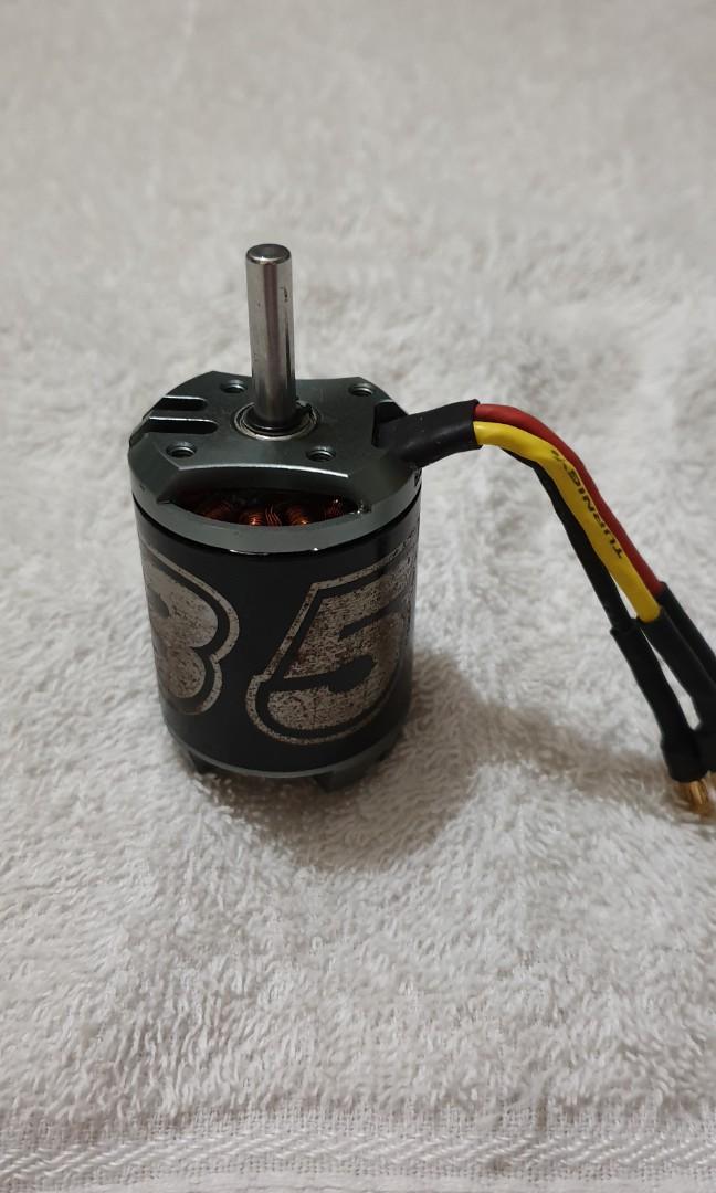 Drone brushless motor 1100kva (Category: Water Sports) located in Quezon City. Submitted by nujazupardo (Listing ID 1030453145, Image 2). Description: 09155942938 text or call for drone/ RC 1100kv 35-48A NTM propdrive brushless outrunner motor Specs: Model: PROPDRIVE 3548 1100KV KV: 1100 KV Max current: 70A ESC: 80~100A Cell count: 3s~4s Lipoly Pole Count : 14 Bolt holes: 25mm Bolt thread: M3 Shaft: 5mm Connectors: 3.5mm Bullet Weight: 185g rfs: 
